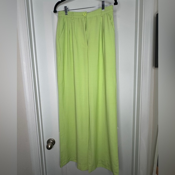 WeWoreWhat Pants - WeWoreWhat Women’s Lime Green Wide Leg Pleated Front Trouser Pant, Sz 6